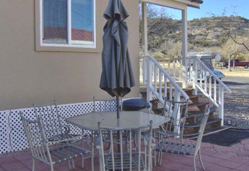 Verde Valley Studio Park Model Cabin 15 Cottonwood Luaran gambar